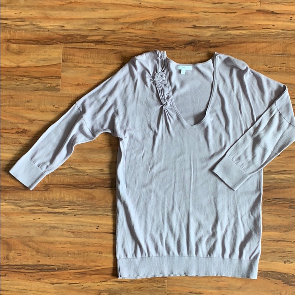 Gap sweater
